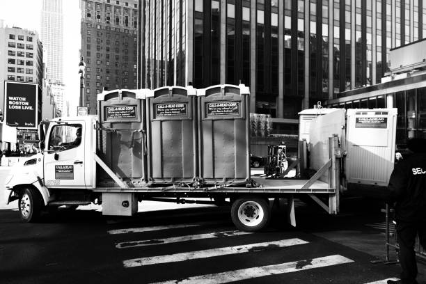 Best Portable toilet rental cost  in West Liberty, WV